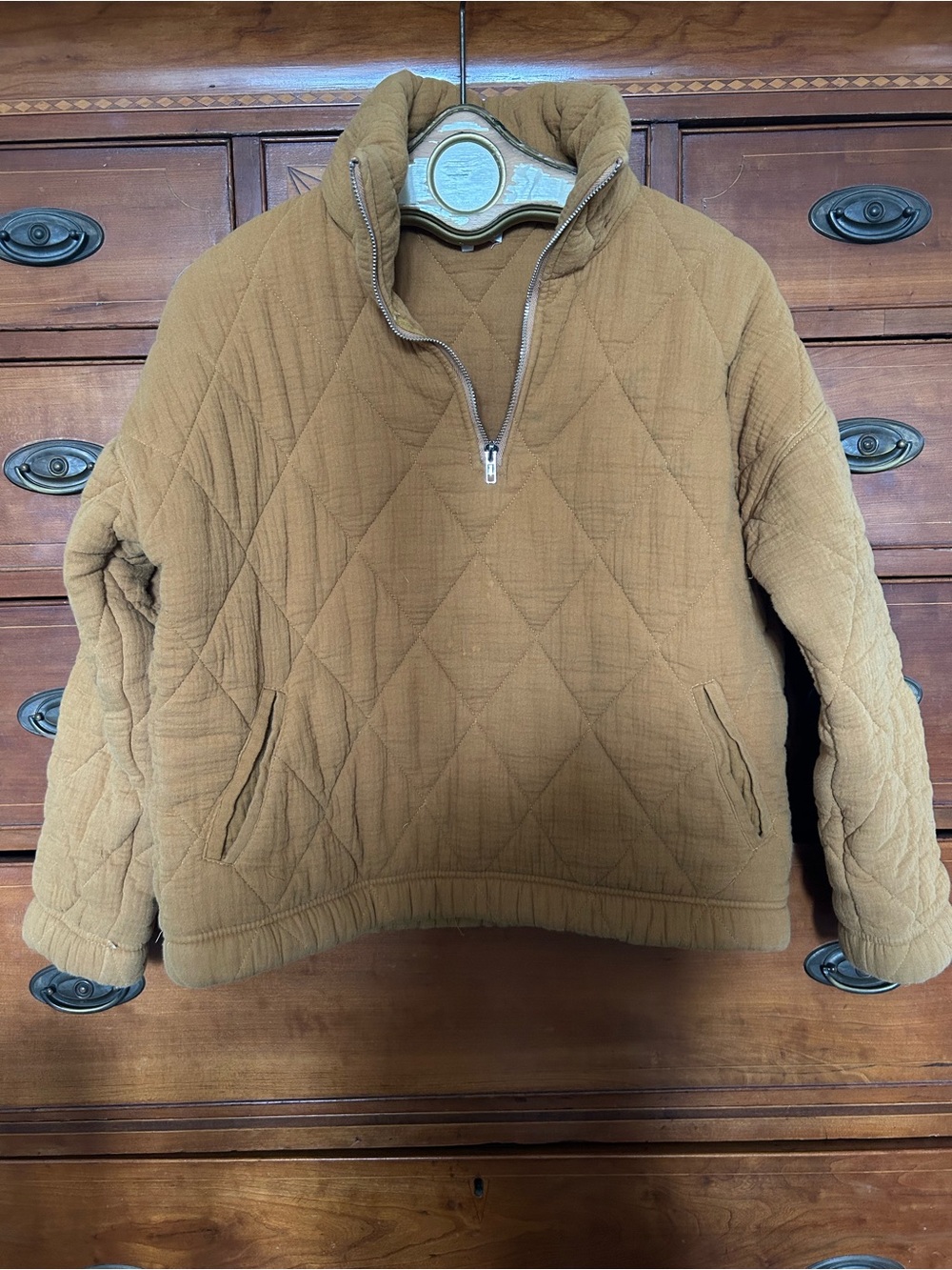 entro Quilted Pullover Jacket in mustard (see pics for spots)
